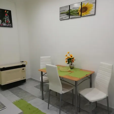 アパート Venus Apartman